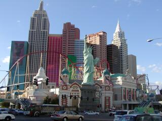 �j���[���[�N�E�j���[���[�N�z�e��